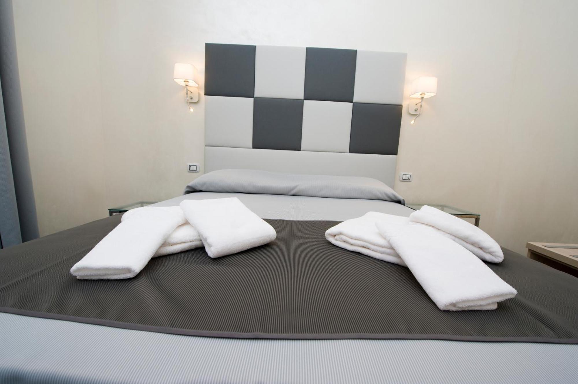 Grey&White Hotell Roma Rom bilde